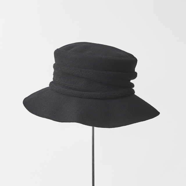 melton drape hat middle