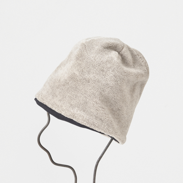 reversible beanie - fur