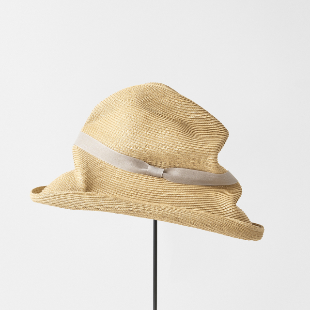 BOXED HAT 11cm brim organdy ribbon / light brown base