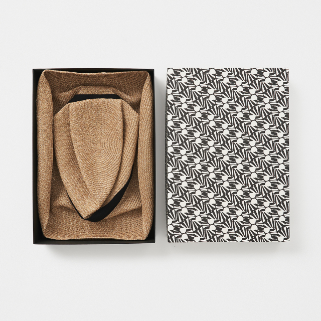 BOXED HAT paper abaca 11cm brim / bronze gold base