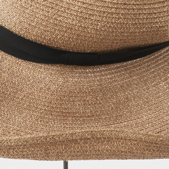 BOXED HAT paper abaca long brim / bronze gold base