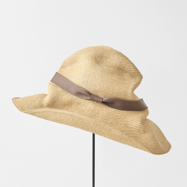 BOXED HAT paper abaca long brim / stucco beige base