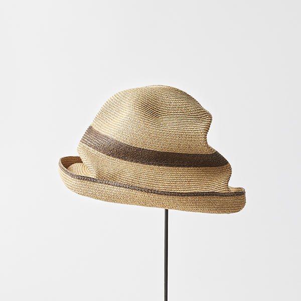 BOXED HAT 11cm brim switch color line wide