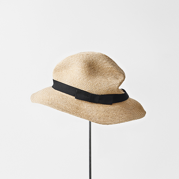 BOXED HAT raffia 6cm brim plain tape