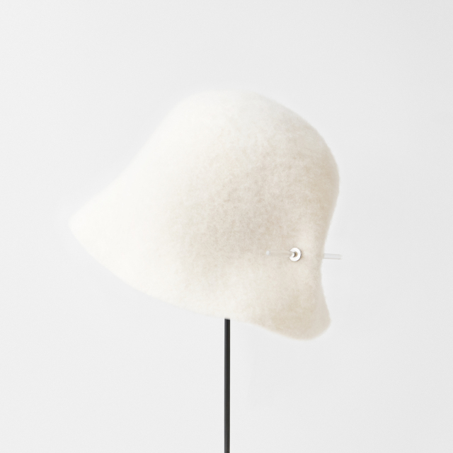 bell hat acrylic stick - cashmere