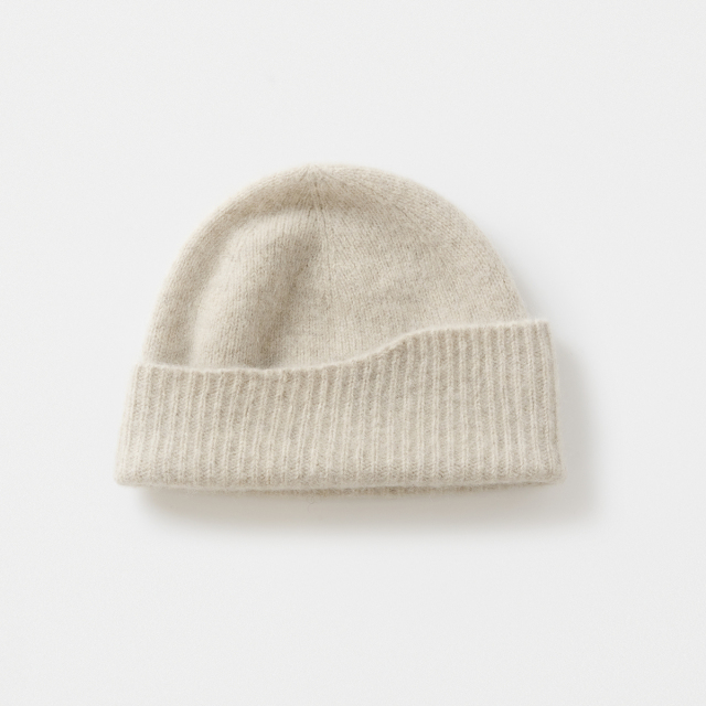 angled edge knit cap - yak
