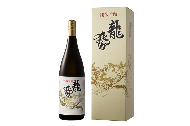 龍勢　純米吟醸　白ラベル 1800ml 化粧箱入（藤井酒造）送料別　※日付指定不可・お歳暮対象外