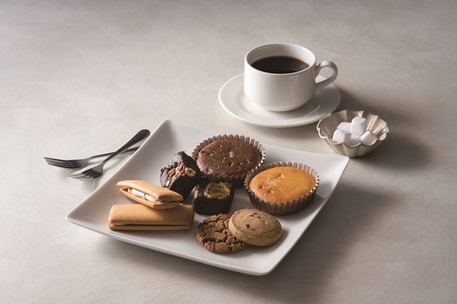 【C32-01】ホテルオークラ スイーツギフト13個　※お届け指定可能日：11月5日～12月27日