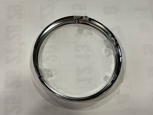 Z1/Z2　旧カワサキ車用ヘッドライトリム（アウター）