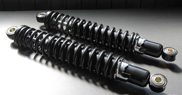 345ｍｍ細巻タイプリアショック黒 黒 Or 赤 黒koniステッカー付