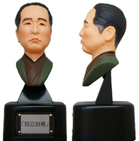 ミニチュア胸像フィギュア　似て像　メガネあり