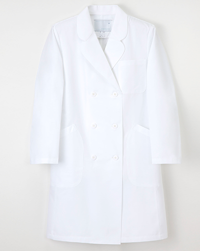 ナガイレーベン Nagaileben プリンセスラインのシルエットが可愛らしい診察衣 女性用 ダブル診察衣 Em 3025 ホワイト 廃番商品 メディカルウェアジャパン