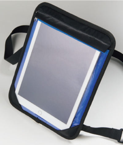 カゼン Kazen 小物をしっかり分類収納 男女兼用 タブレットケース Kzn902 15 ブラック メディカルウェアジャパン