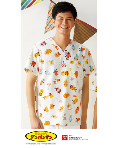 [カゼン] KAZEN 【子供たちに大人気のアンパンマン 医療用ユニフォーム】  男女兼用 スクラブ ANP132-40 （ランダム柄）