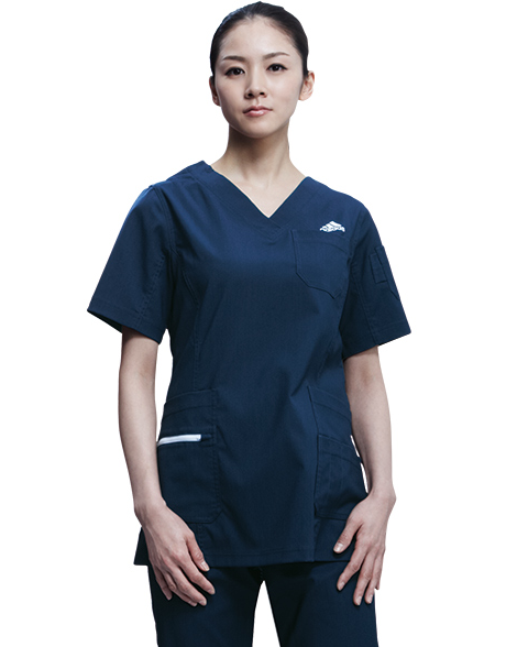 アディダス] adidas 【ハードな動きにも柔軟に対応するスタイリッシュ