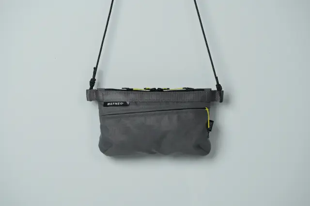 MEFNEG® × Re-S Mobility Sacoche