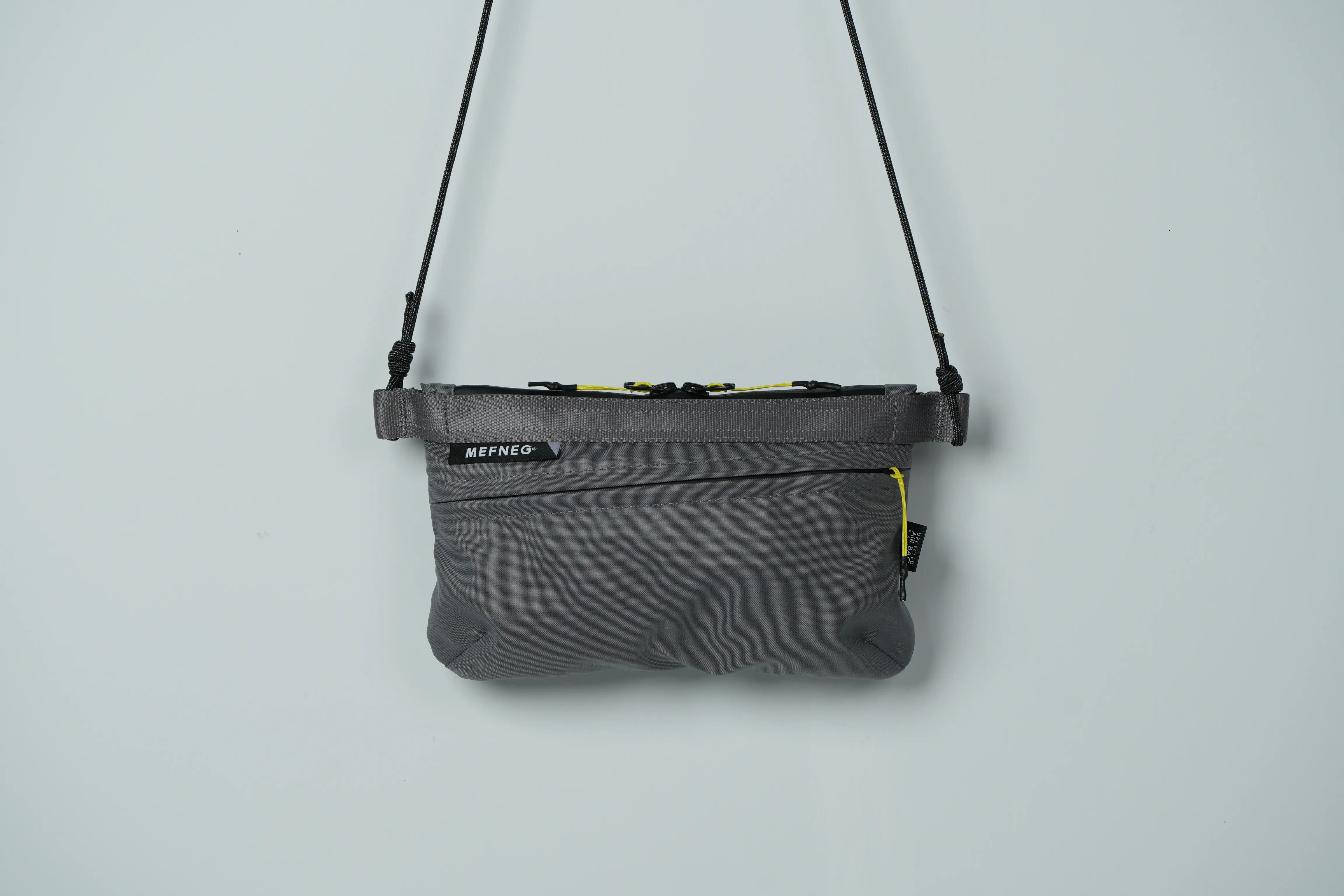 MEFNEG® × Re-S Mobility Sacoche