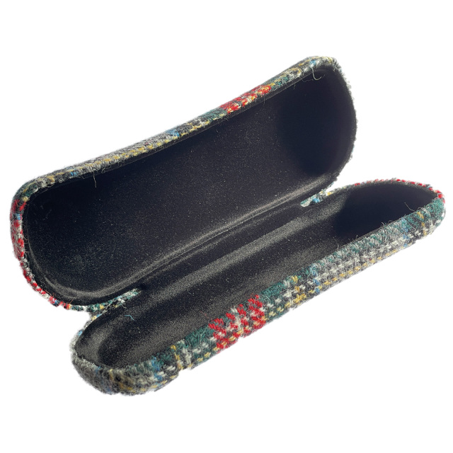 伝統的なタータンチェック柄の眼鏡ケース（メガネケース）「A-164 ピーターマッカーサーケ ース＆ポーチ」