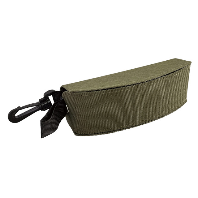 フック付き大型スポーツカジュアルタイプのメガネケース（眼鏡ケース）　B-120「縦型ポーチL」