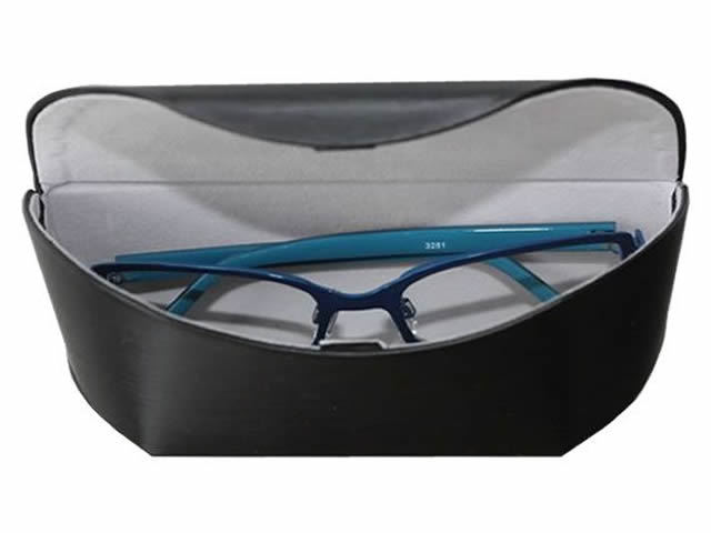 艶のある表面生地が特徴の大型メガネケース（眼鏡ケース）　D-505　クローム