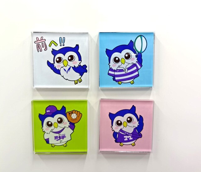 ◇明大アクリルマグネット【めいじろう前へ】