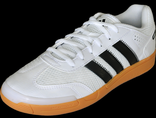 ●明世田　adidas上履き