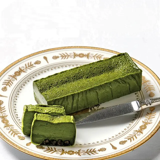 中央亭ケークコレクション　テリーヌ・濃い抹茶