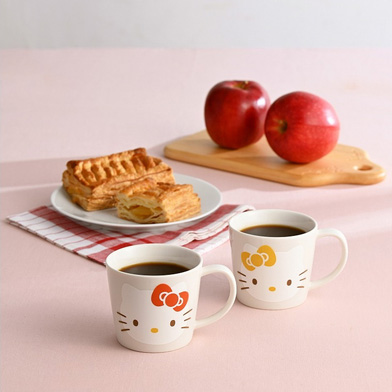 ハロキティーホワイトシスターズ ペアマグセット