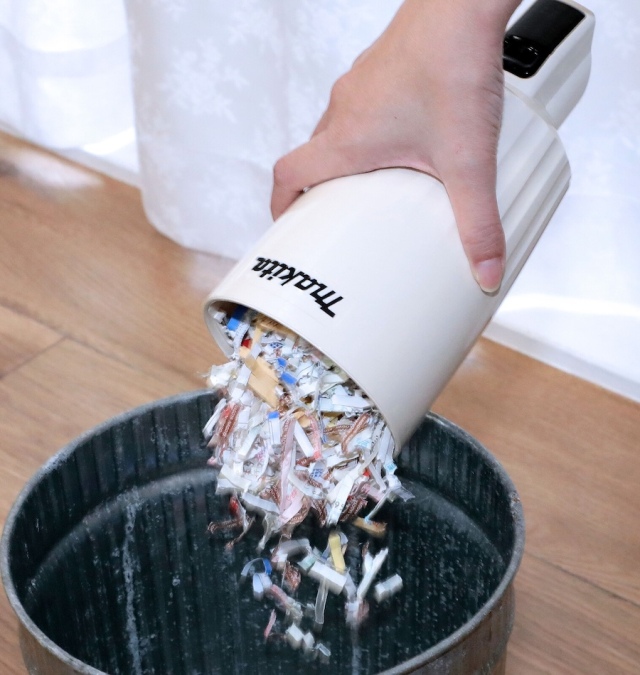 マキタ makita の コードレス クリーナー