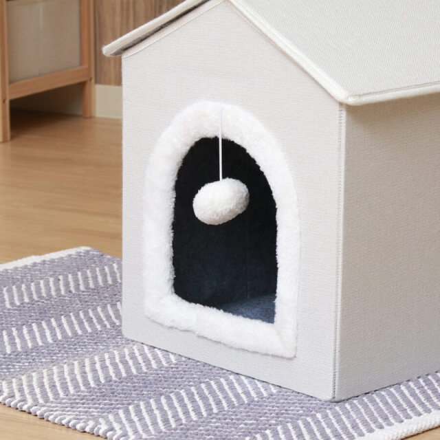 ペットハウス　三角屋根