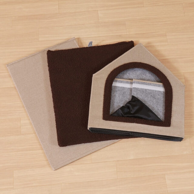 ペットハウス　三角屋根