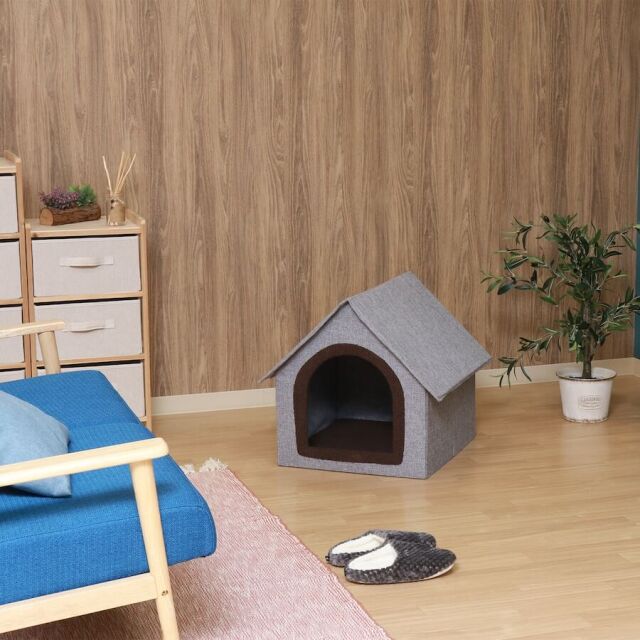 ペットハウス　三角屋根