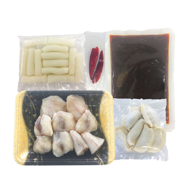 「関とら本店」 旨辛ふくチゲ鍋 （ごまふぐちり250g、トッポッキ100g、鍋用餃子96g）