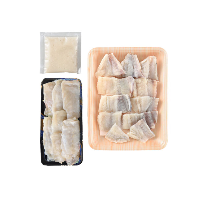 「関とら本店」 とらふく身皮炙りと焼ふく(塩麹たれ) （真ふぐ開き200g、とらふぐすき身75g）