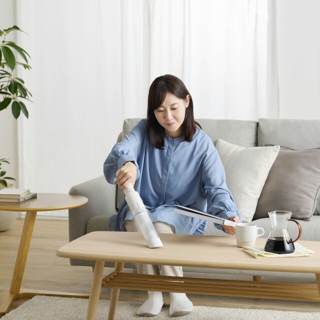 【アイリスオーヤマ】【新生活】充電式ハンディクリーナー HCD-23-W