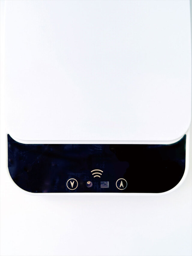 かざすだけで開く自動開閉ゴミ箱 OMC-LFGB01