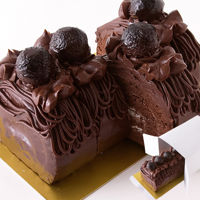 チョコロールケーキ