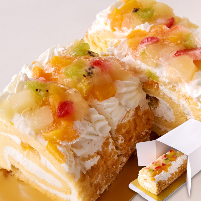 フルーツロールケーキ