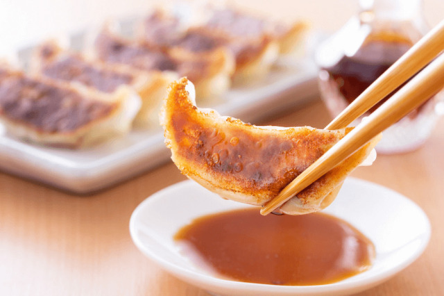 お肉屋の特製生餃子 32個セット