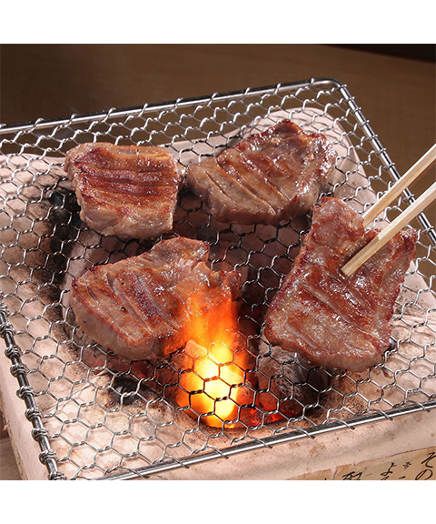 陣中 仔牛の 牛タン 丸ごと一本塩麹熟成