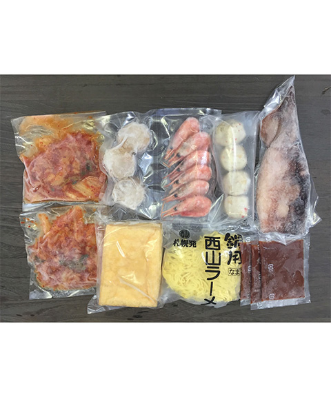 北海道 海鮮キムチ鍋セット (白菜キムチ200g、各種具材)