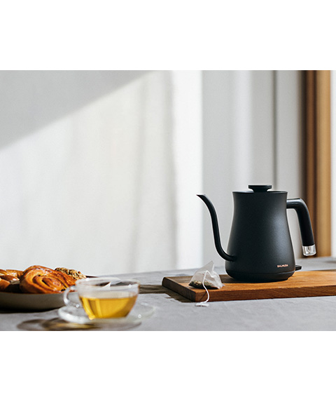 送料無料】【バルミューダ】The Pot ブラック 電気ケトル 2026年モデル