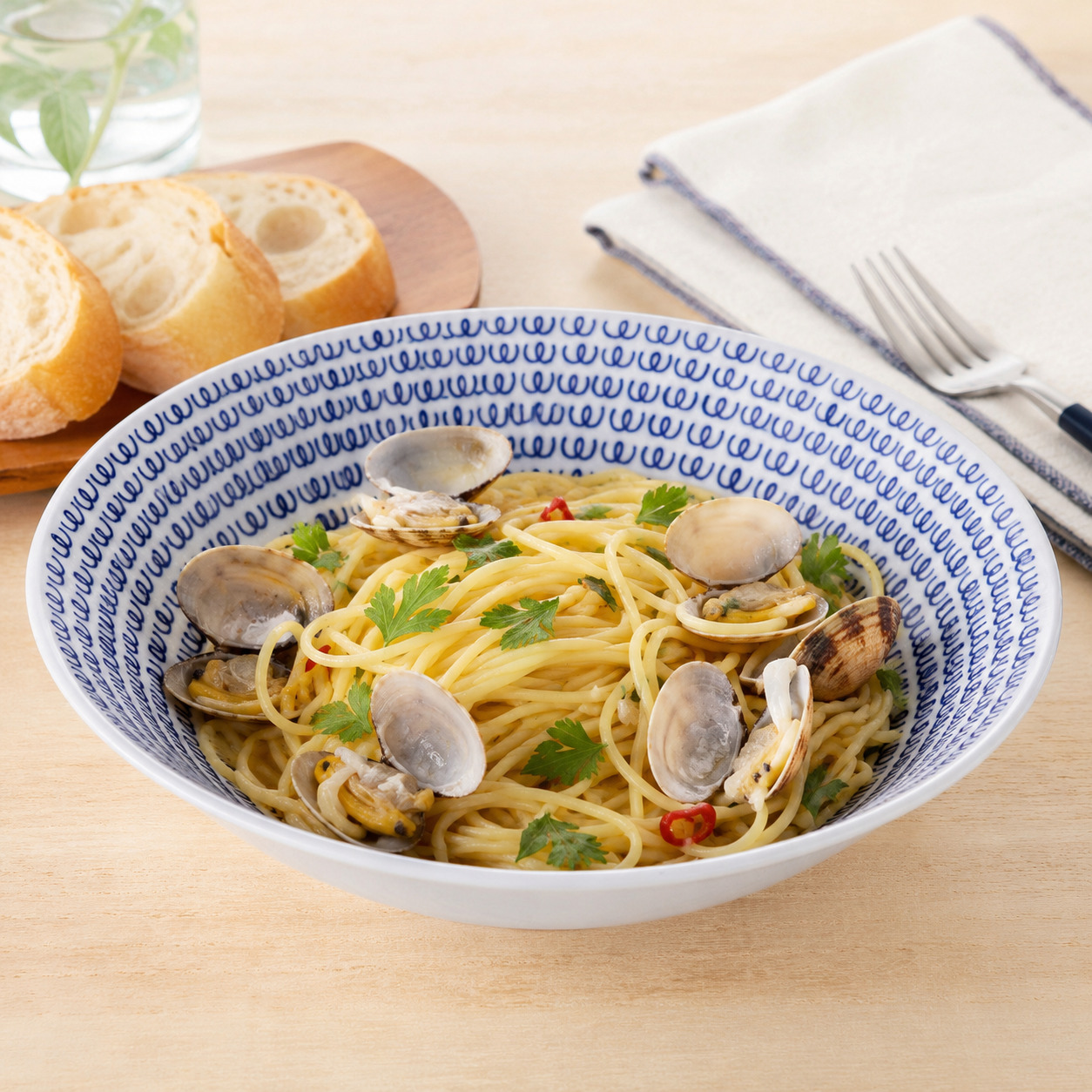 【送料無料】波佐見焼 カレー・パスタ皿 ウッズ 22.5cm 深皿 オーバル ボウル プレート 盛り鉢 ループ模様 ポップ 北欧風