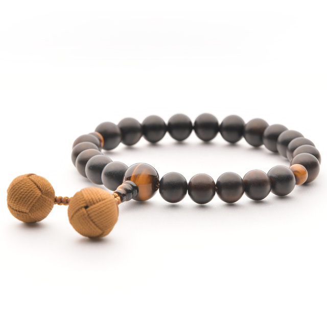 m-303-s001