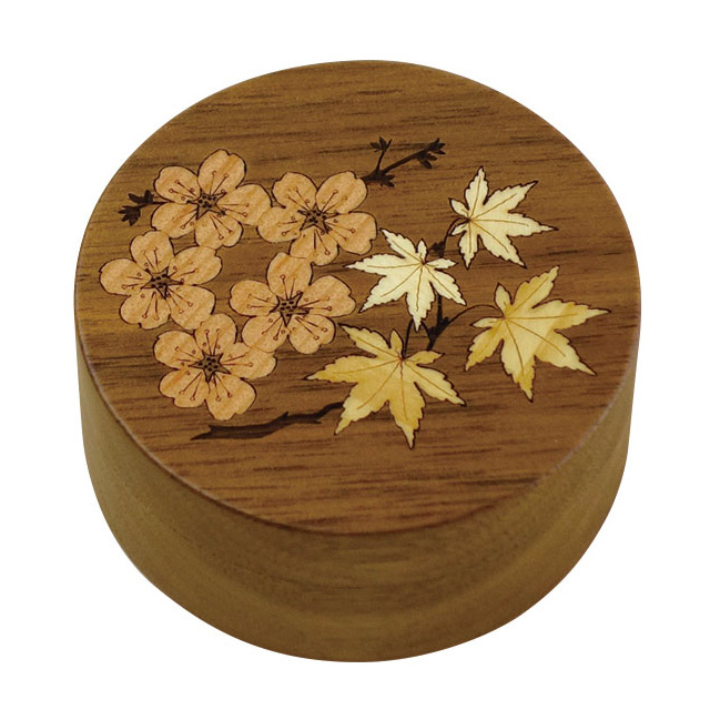 木象嵌香合　桜に紅葉　1.8寸