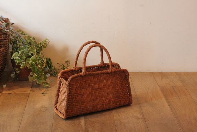 山ぶどう　ボストン型かごバッグ