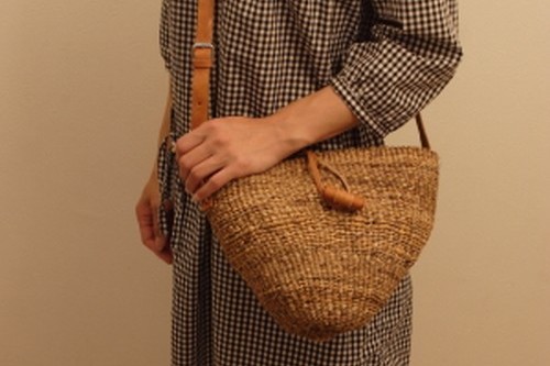 バナナリーフの肩掛けポシェット