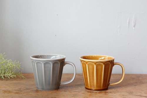 国産美濃焼の削ぎマグカップ