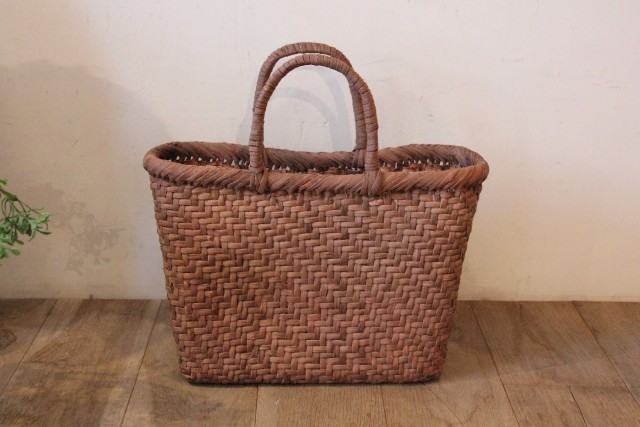 胡桃あみ 籠バッグ 持ち手付き 箱型 国産 かご・バスケット・雑貨