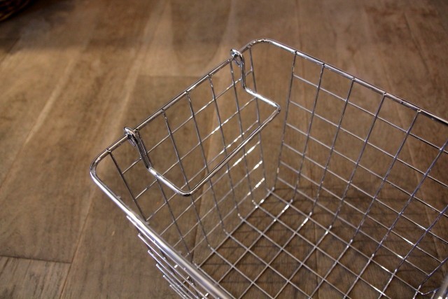 ワイヤーバスケット　スタッキング詳細